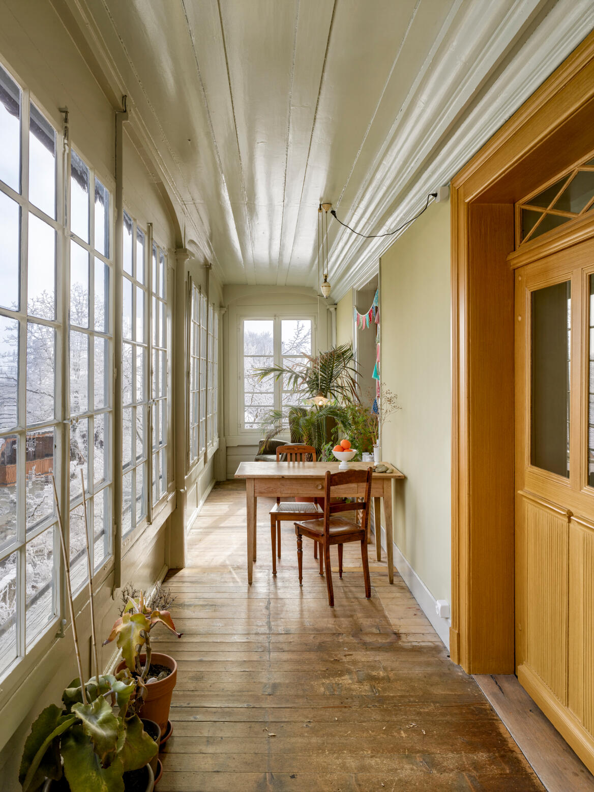 04 AAB 38 2201 AF221 v2